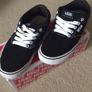 Black/white Vans
